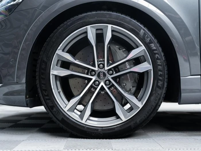 Audi SQ8 QUATTRO* MATRIX* CERAMIC* CAMERA* DRIVE SELECT* , снимка 5 - Автомобили и джипове - 54382912