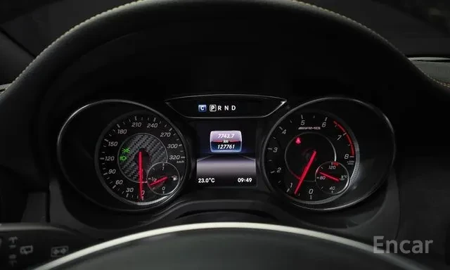Mercedes-Benz GLA 45 AMG 50th Anniversary , снимка 10 - Автомобили и джипове - 56093154