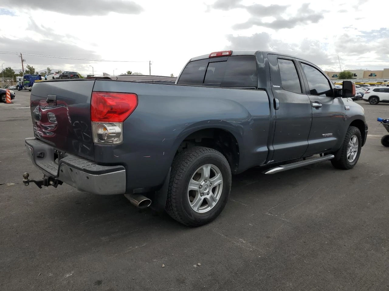 Toyota Tundra DOUBLE CAB LIMITED - изображение 6