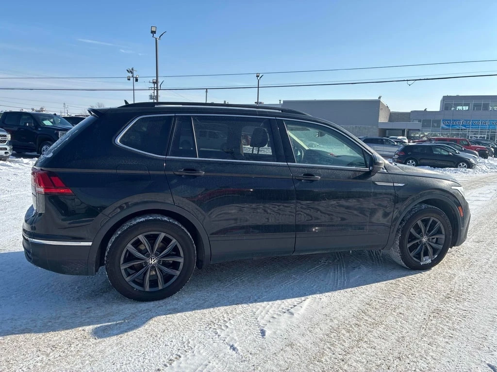 VW Tiguan Comfortline / AWD / Keyless / Подгреви / 2 Ключа   - изображение 3