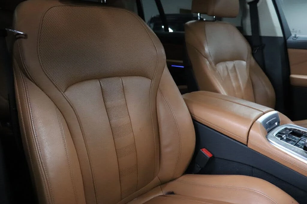 BMW X7 xDrive40i, снимка 12 - Автомобили и джипове - 54031906