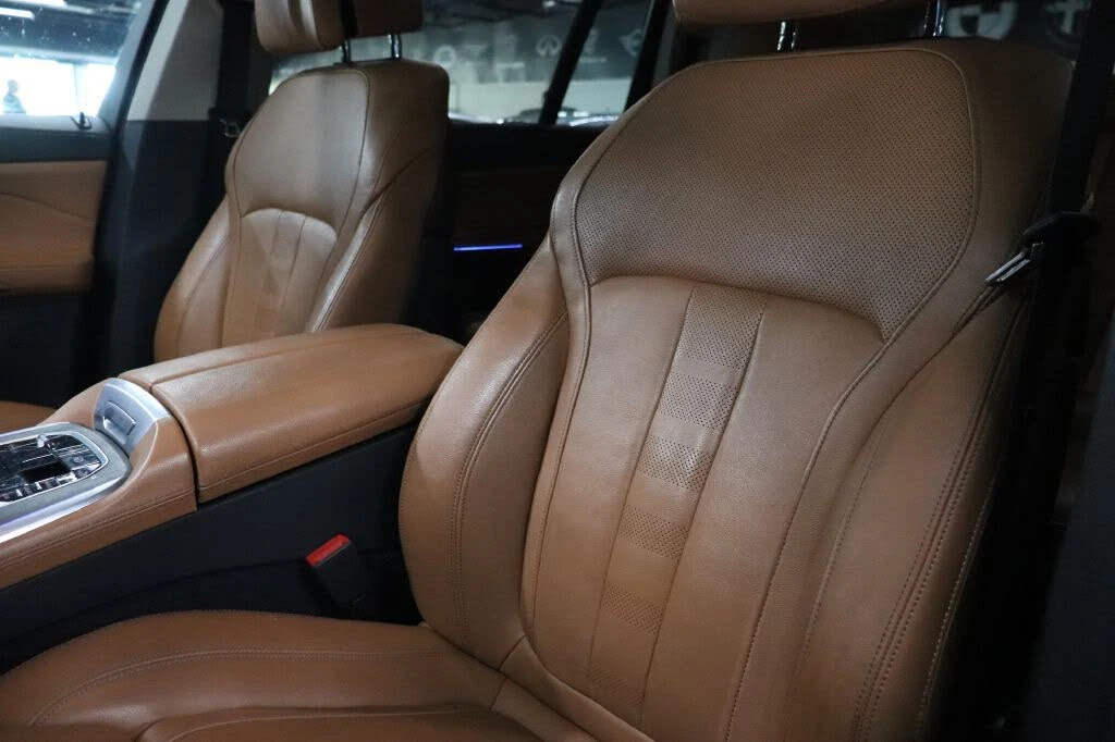 BMW X7 xDrive40i, снимка 11 - Автомобили и джипове - 54031906