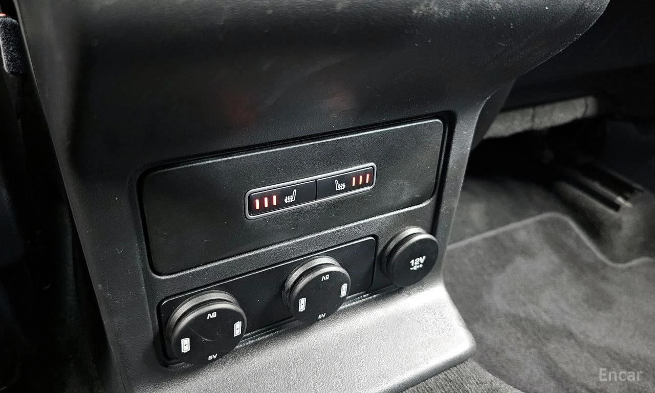 Jaguar F-PACE * 2.0d* КОЖА* ПОДГРЕВ* ПАНОРАМА* NAVI* LED* , снимка 15 - Автомобили и джипове - 54596104