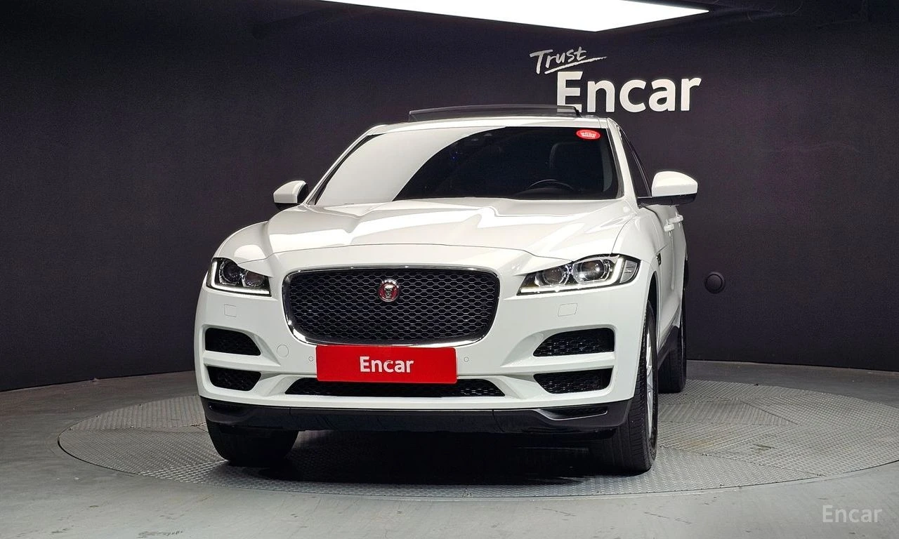 Jaguar F-PACE * 2.0d* КОЖА* ПОДГРЕВ* ПАНОРАМА* NAVI* LED* , снимка 3 - Автомобили и джипове - 54596104