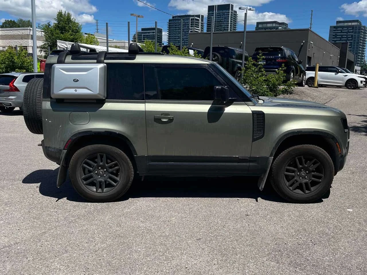 Land Rover Defender X Dynamic S/ПАНОРАМА/CARFAX/ОТ ПРЕДСТАВИТЕЛСТВО , снимка 3 - Автомобили и джипове - 55025840