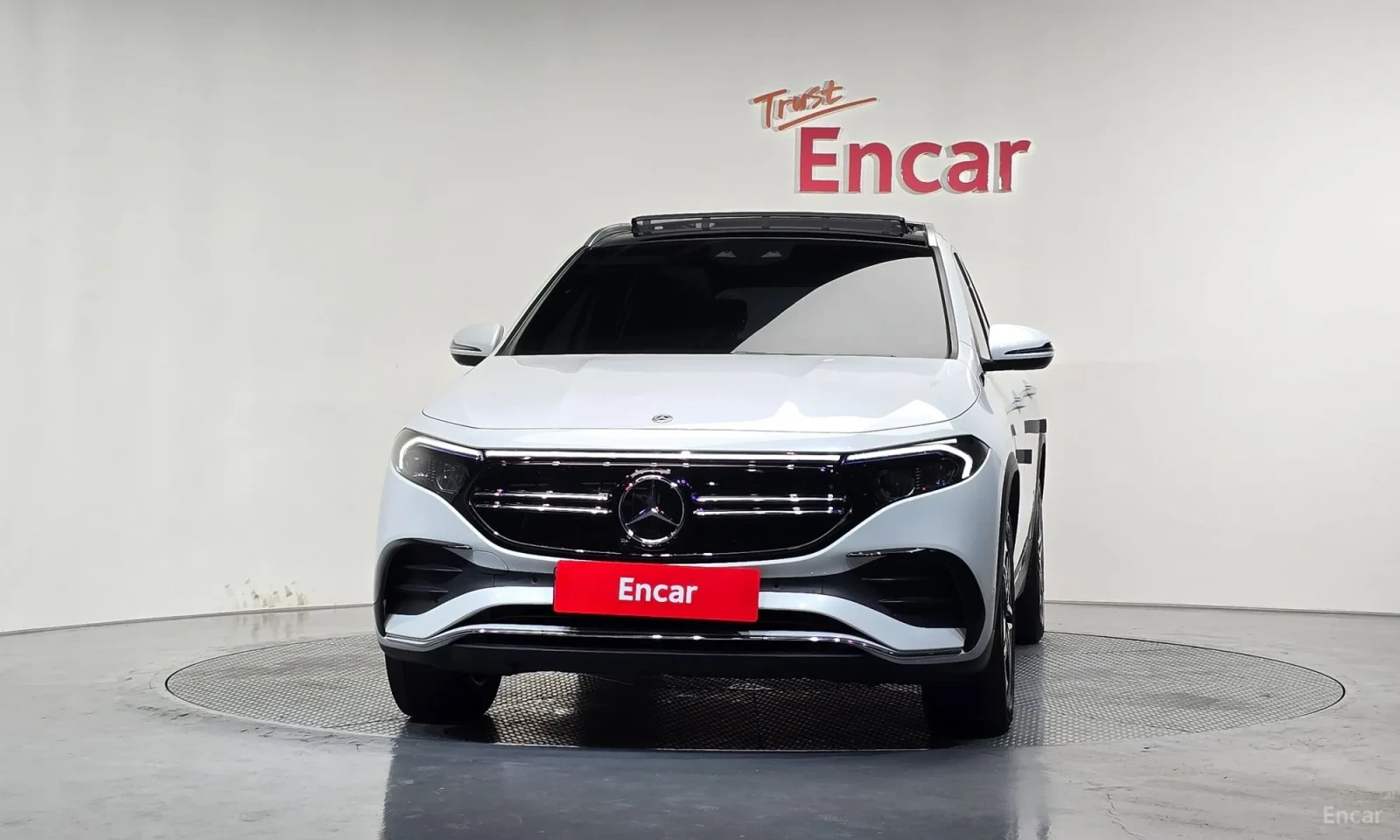 Mercedes-Benz EQA AMG-PACK* EKSTROV* UNIKAT* 64000KM!!!* , снимка 3 - Автомобили и джипове - 55183869