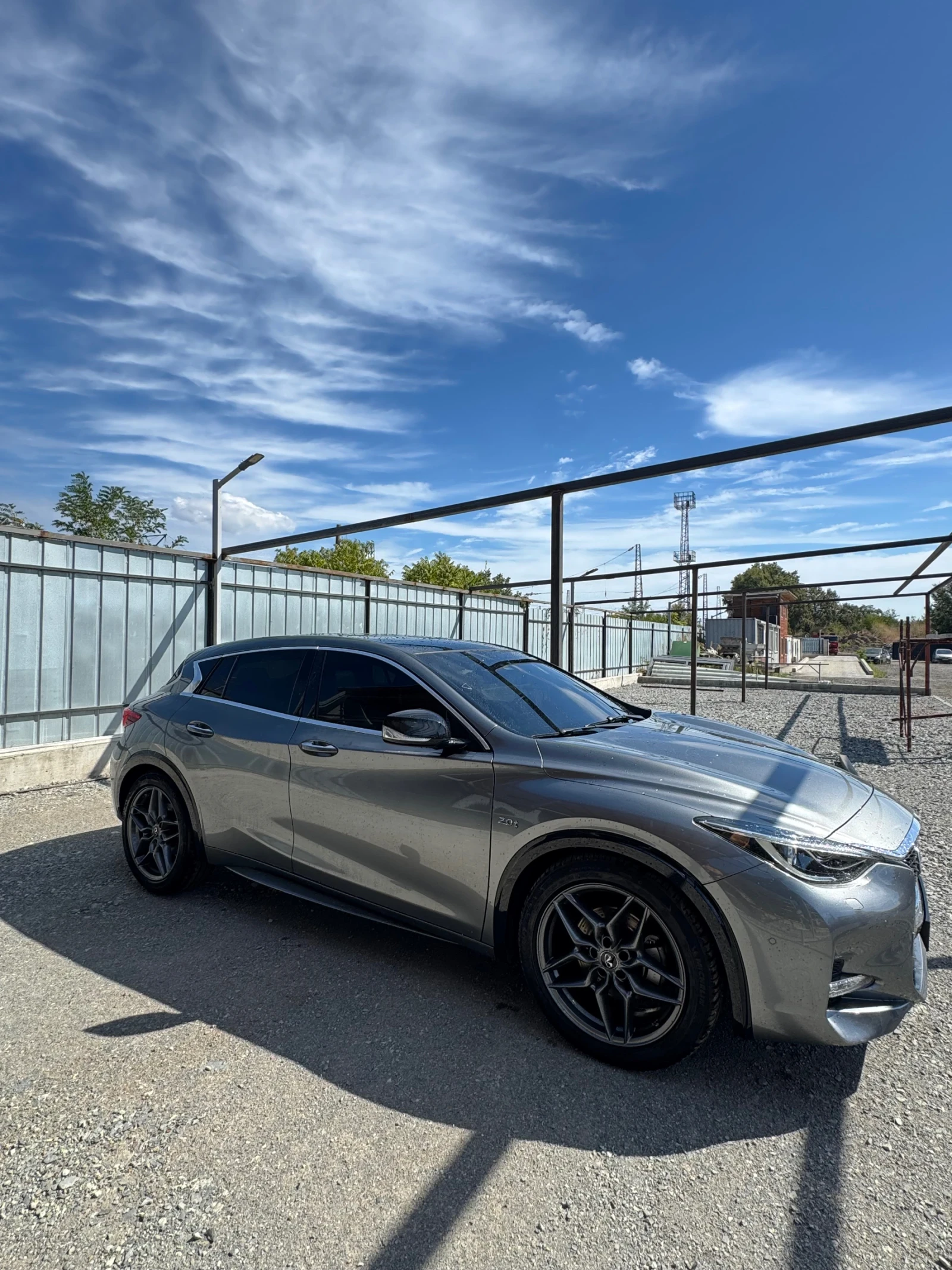 Infiniti Q30 Наличен S 2.0T ВИДЕО, снимка 4 - Автомобили и джипове - 55216357