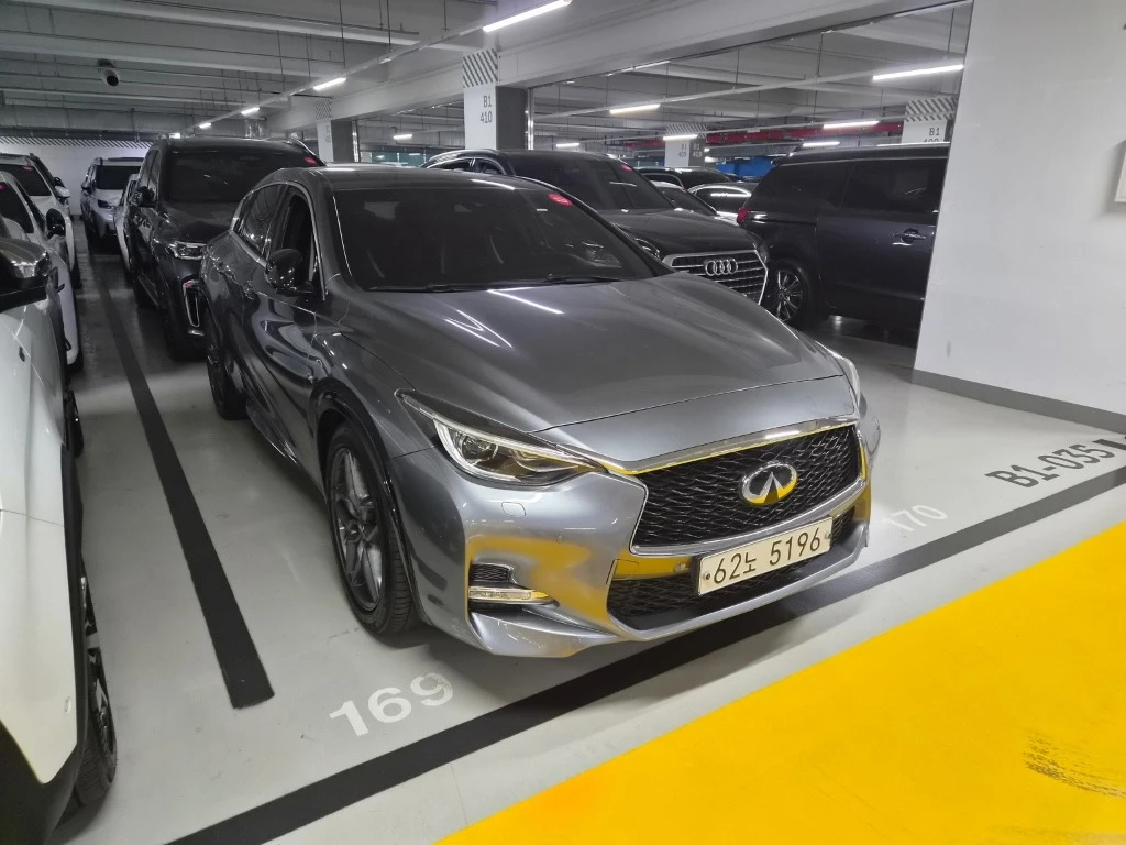 Infiniti Q30 S 2.0T, снимка 2 - Автомобили и джипове - 55216357