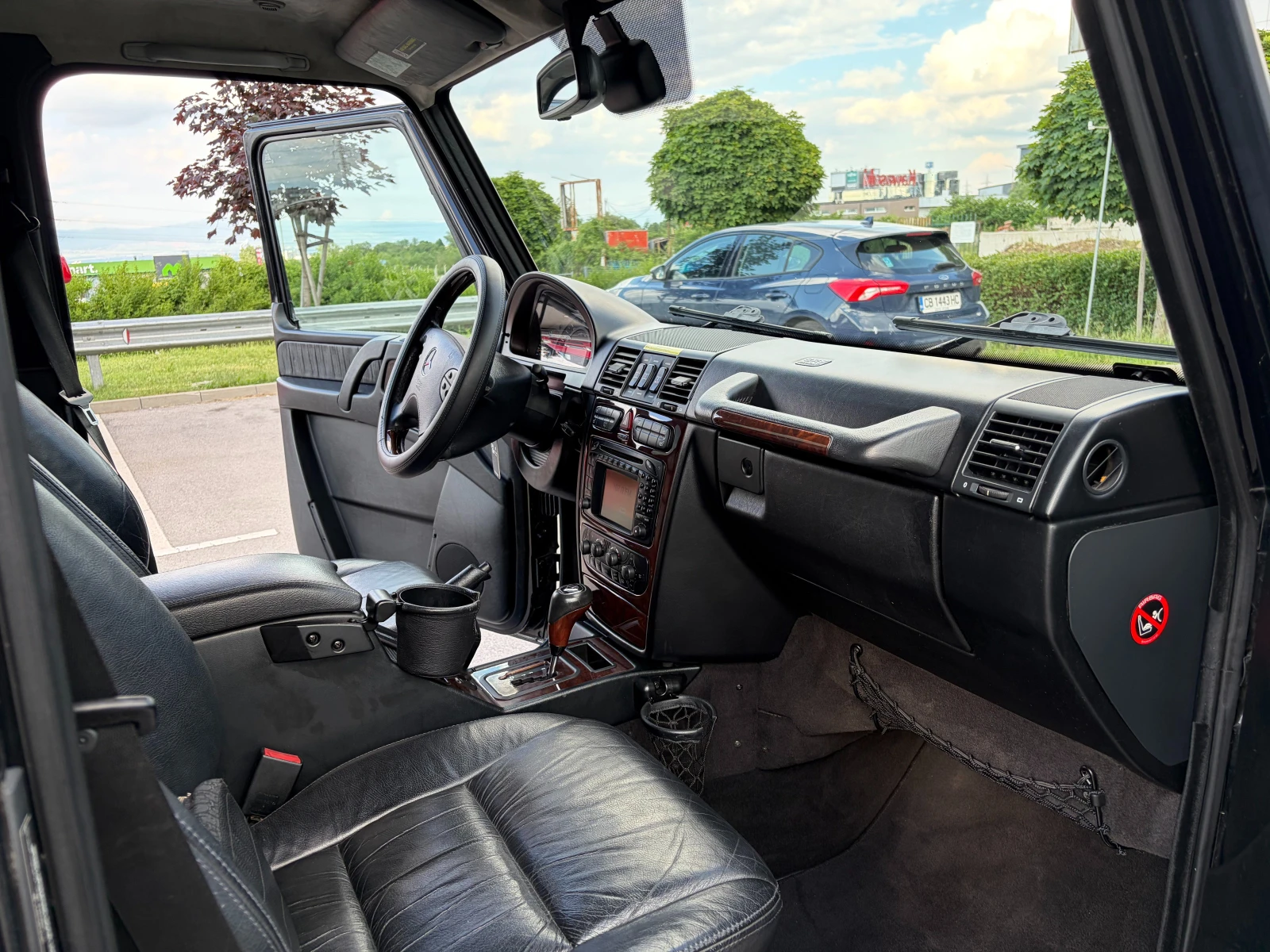 Mercedes-Benz G 500 РЕАЛНИ КМ ПЕРФЕКТНА, снимка 5 - Автомобили и джипове - 55646370