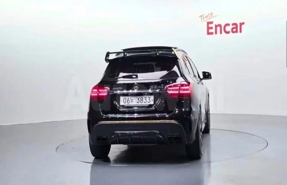 Mercedes-Benz GLA 45 AMG 50th Anniversary , снимка 6 - Автомобили и джипове - 55743555