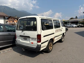 Toyota Hiace Toyota Hiace 2.4i 4WD   4x4   9 места, снимка 7