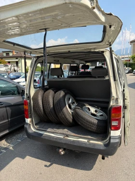 Toyota Hiace Toyota Hiace 2.4i 4WD   4x4   9 места, снимка 4