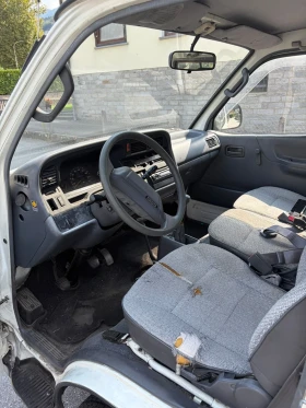 Toyota Hiace Toyota Hiace 2.4i 4WD   4x4   9 ����� | Mobile.bg � ����� ������ 15