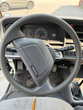 Toyota Hiace Toyota Hiace 2.4i 4WD   4x4   9 ����� | Mobile.bg � ����� ������ 9