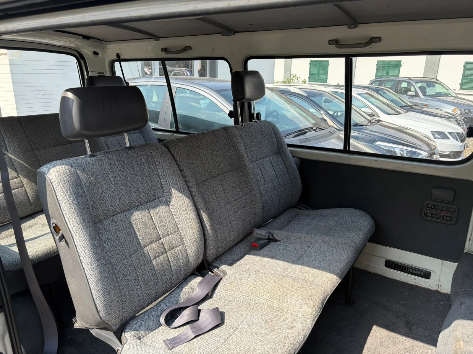 Toyota Hiace Toyota Hiace 2.4i 4WD   4x4   9 ����� | Mobile.bg � ����������� 5