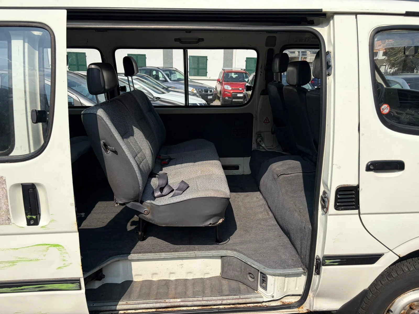 Toyota Hiace Toyota Hiace 2.4i 4WD   4x4   9 ����� | Mobile.bg � ����������� 3