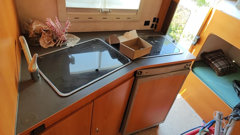 Кемпер Fiat Ducato, снимка 9 - Каравани и кемпери - 48932412