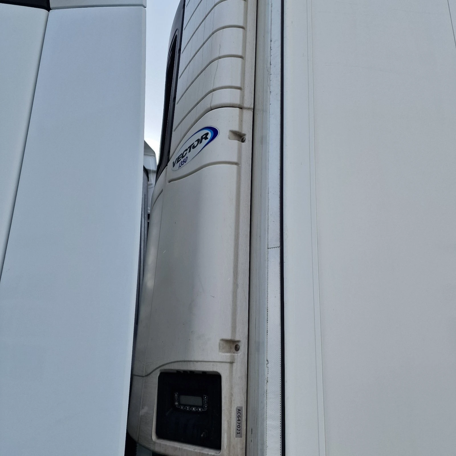  Krone  CARRIER VECTOR     | Mobile.bg   2