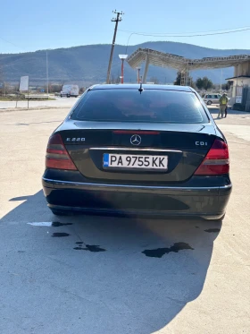 Mercedes-Benz E 220, снимка 5
