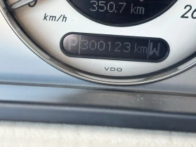 Mercedes-Benz E 220, снимка 14