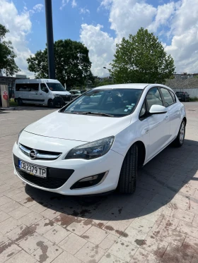 Opel Astra 1.4T LPG, снимка 3