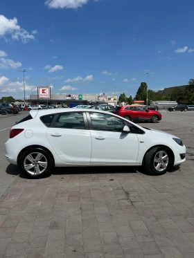 Opel Astra 1.4T LPG, снимка 8