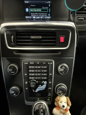 Volvo V60 Cross Country D4, снимка 15