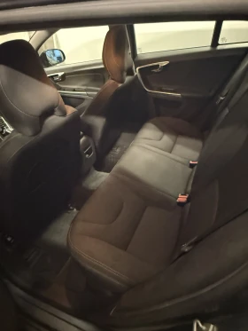 Volvo V60 Cross Country D4 | Auto.bg — изображение 16
