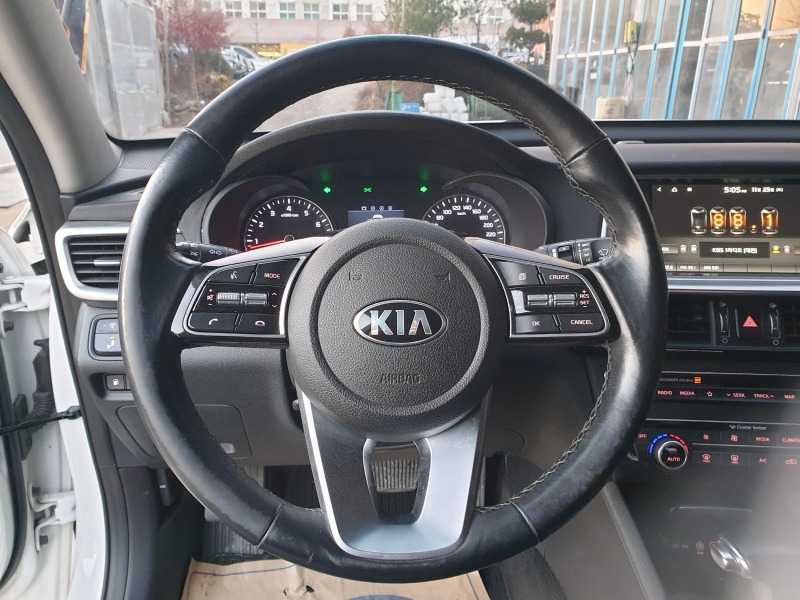 Kia K5  Гаранция 1г. Сервизна история и реални километри, снимка 10 - Автомобили и джипове - 43307612