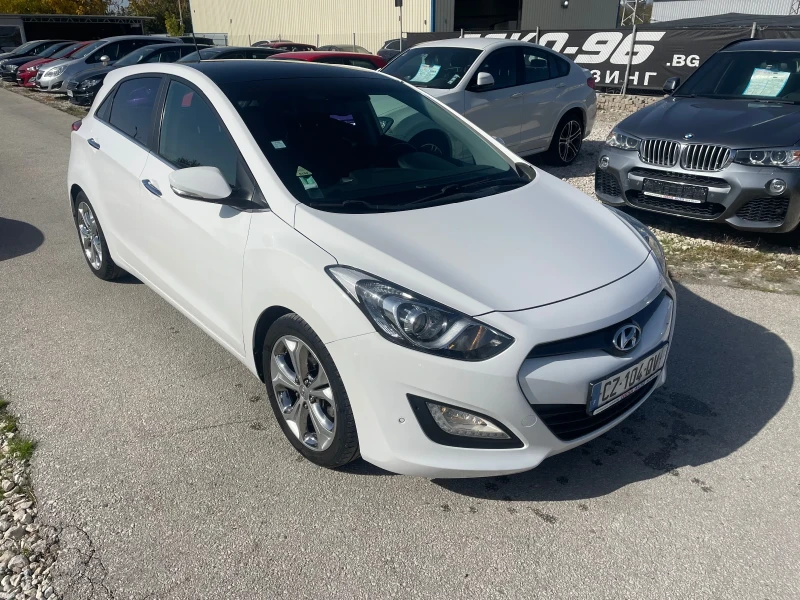 Hyundai I30 1.6 CRDi Navi Panorama, снимка 3 - Автомобили и джипове - 47812778