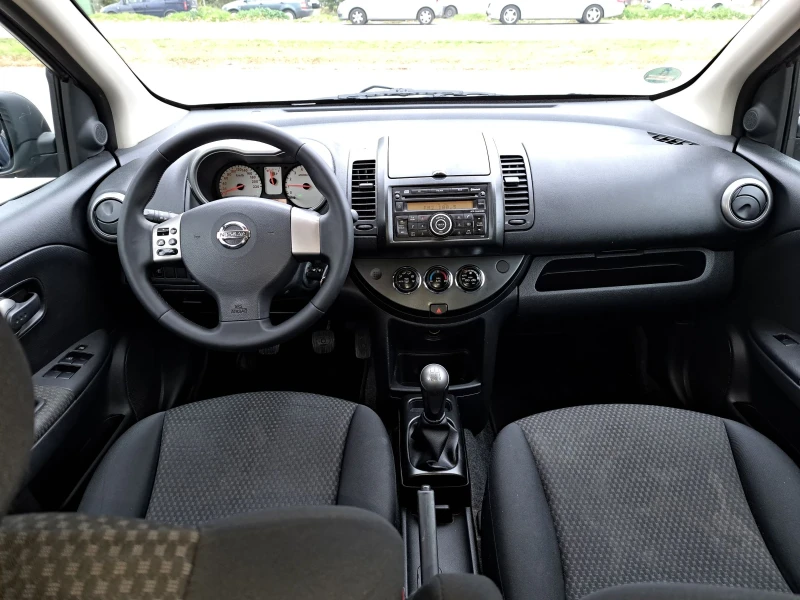 Nissan Note 1.4 -90 k.c, снимка 7 - Автомобили и джипове - 47902403