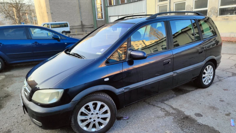 Opel Zafira 2.2 DTI, снимка 3 - Автомобили и джипове - 48520767