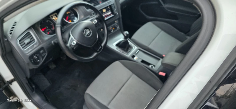 VW Golf 1.6d, снимка 6 - Автомобили и джипове - 51883703
