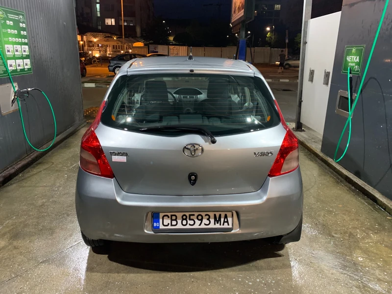 Toyota Yaris 1, 4 D4D, снимка 4 - Автомобили и джипове - 52998244