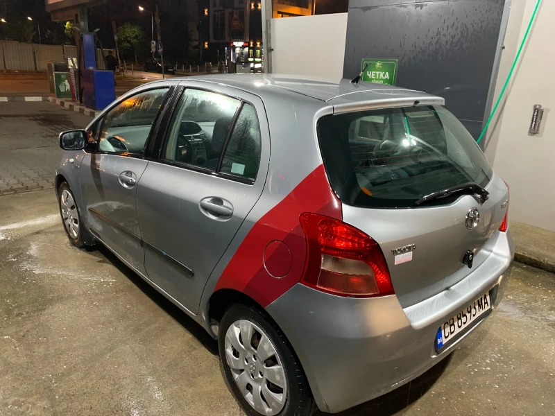 Toyota Yaris 1, 4 D4D, снимка 2 - Автомобили и джипове - 52998244
