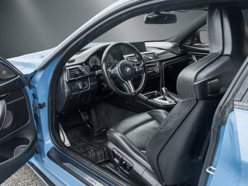 BMW M4 С РЕГИСТРАЦИЯ & АВТО КРЕДИТ, снимка 8 - Автомобили и джипове - 53261027