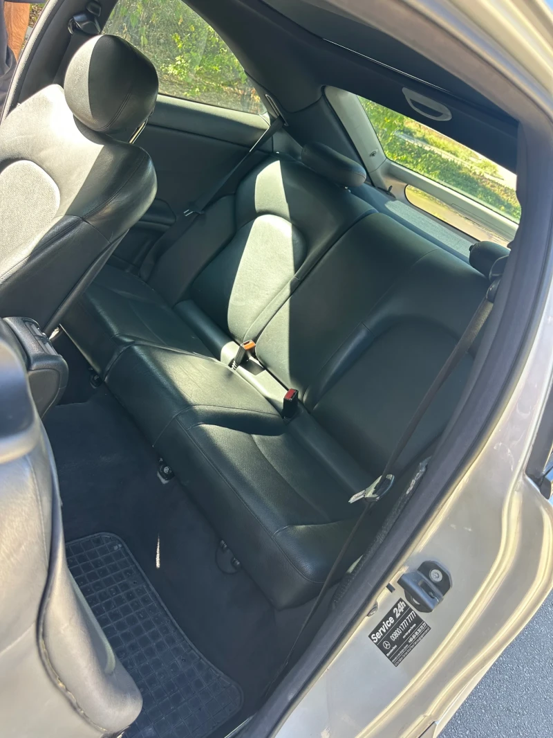 Mercedes-Benz C 220, снимка 11 - Автомобили и джипове - 53386446