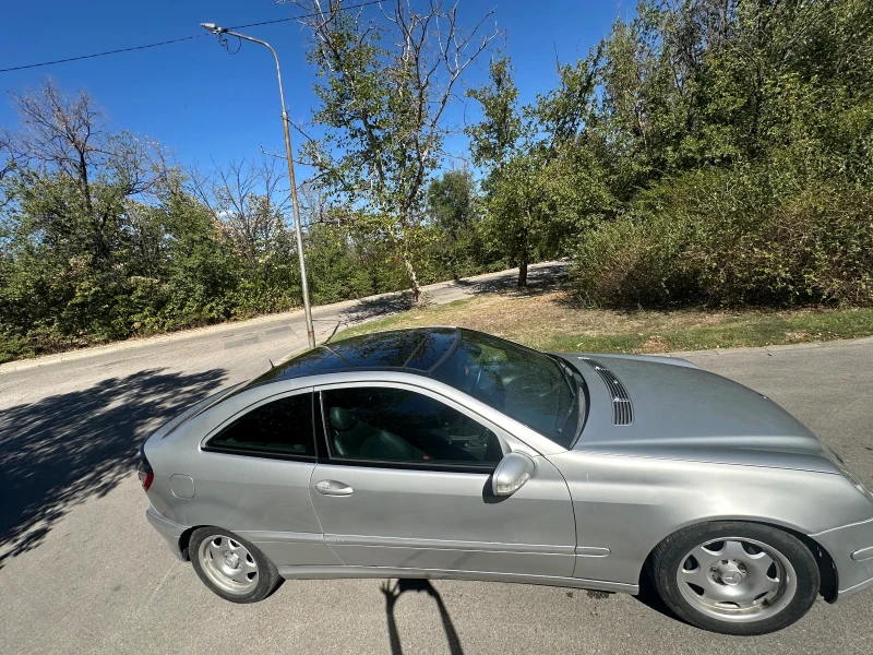 Mercedes-Benz C 220, снимка 4 - Автомобили и джипове - 53386446