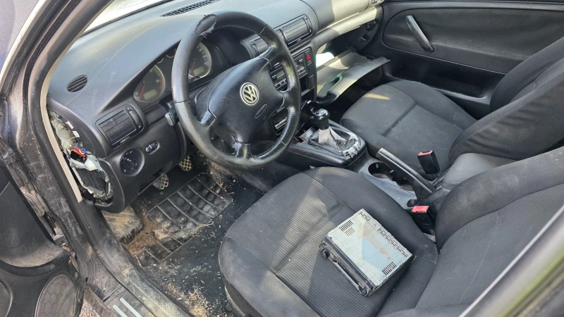 VW Passat, снимка 5 - Автомобили и джипове - 53532562