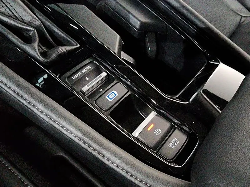 Honda Accord 2.0 Hybrid Touring, снимка 17 - Автомобили и джипове - 55815323