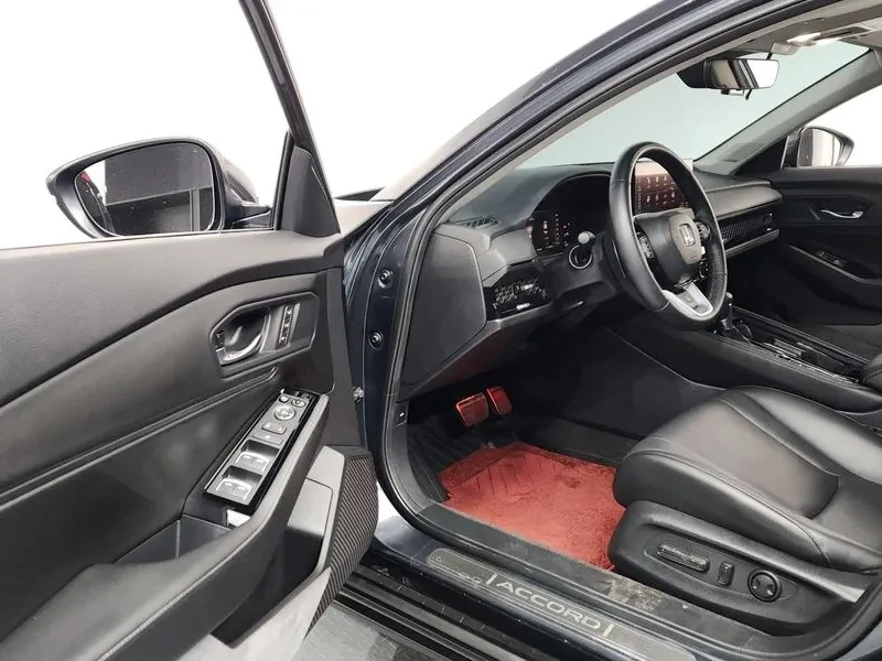 Honda Accord 2.0 Hybrid Touring, снимка 10 - Автомобили и джипове - 55815323