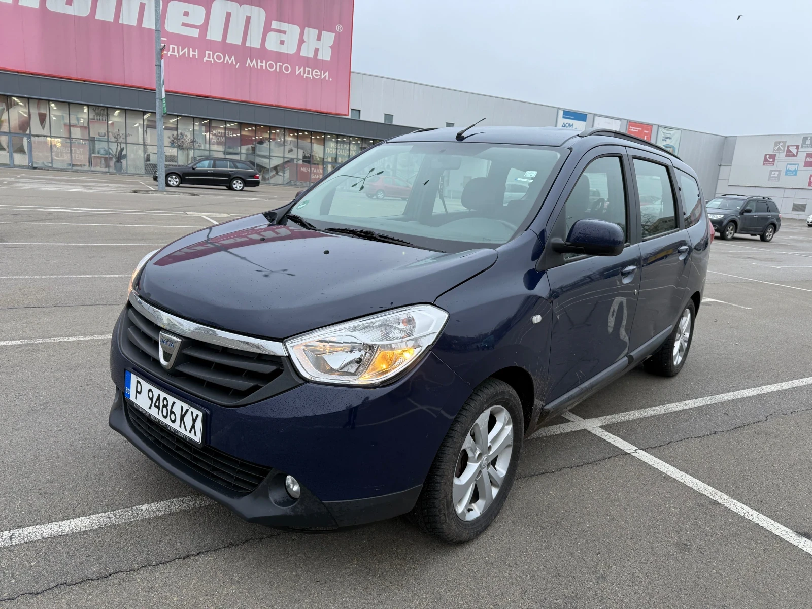 Dacia Lodgy 2015г* ОБСЛУЖЕН* РЕГИСТРИРАН* БЕНЗИН, снимка 1