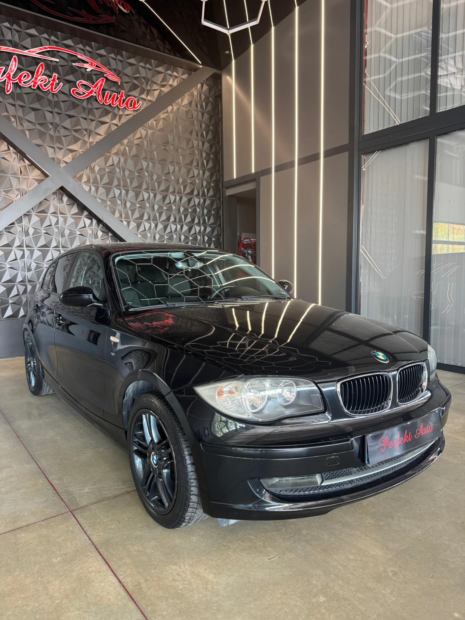 BMW 120, снимка 1