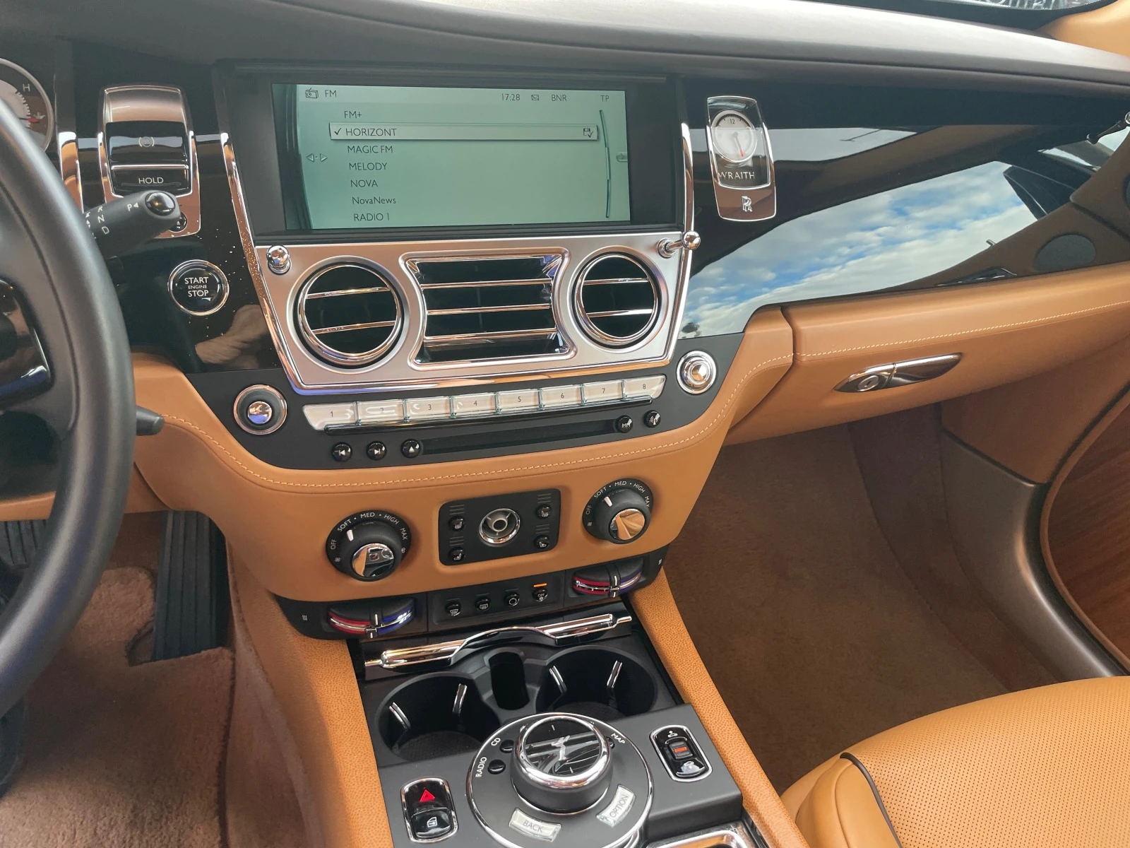 Rolls-Royce Wraith  | Mobile.bg   14