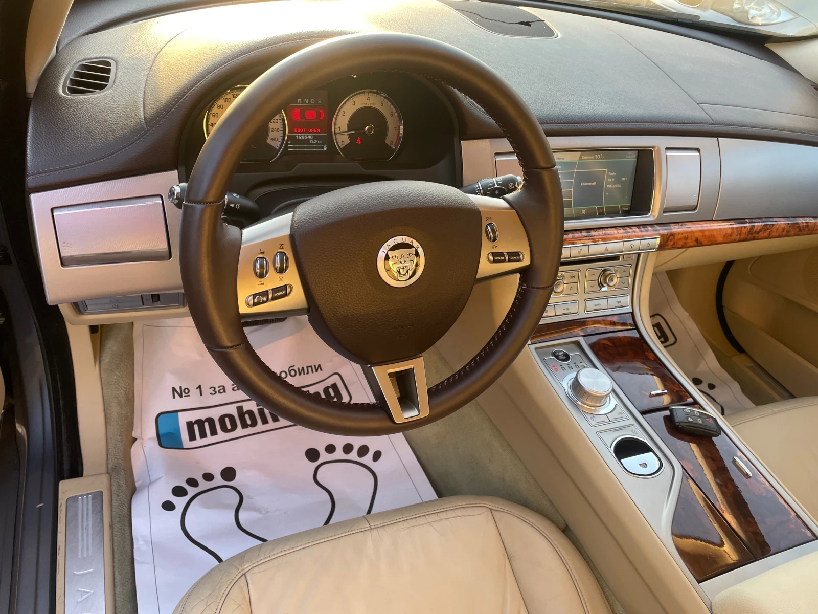 Jaguar Xf 3.0 Benzin , 258  , 128000  | Mobile.bg   13