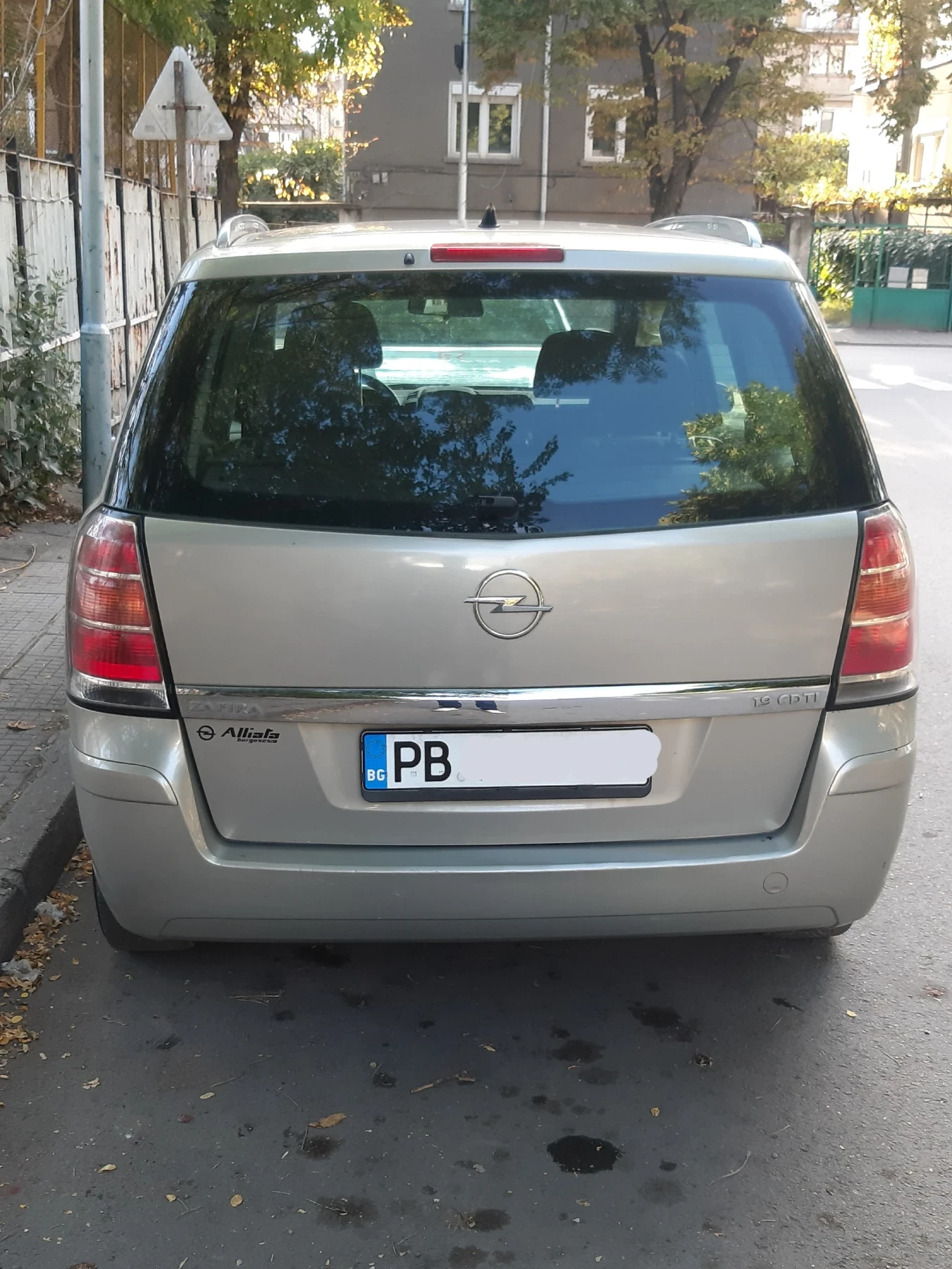 Opel Zafira  - изображение 2