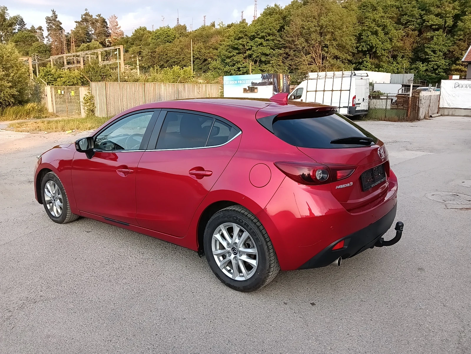 Mazda 3 2.2 D SKY ACTIVE - изображение 4
