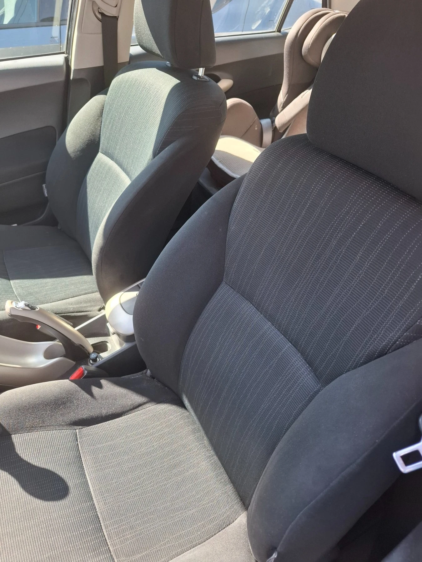 Toyota Auris  - изображение 5