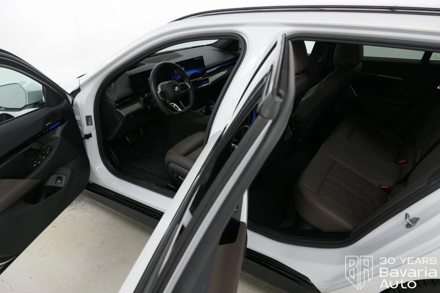 BMW 520 i Touring M Sport Paket Steptronic | Mobile.bg   5