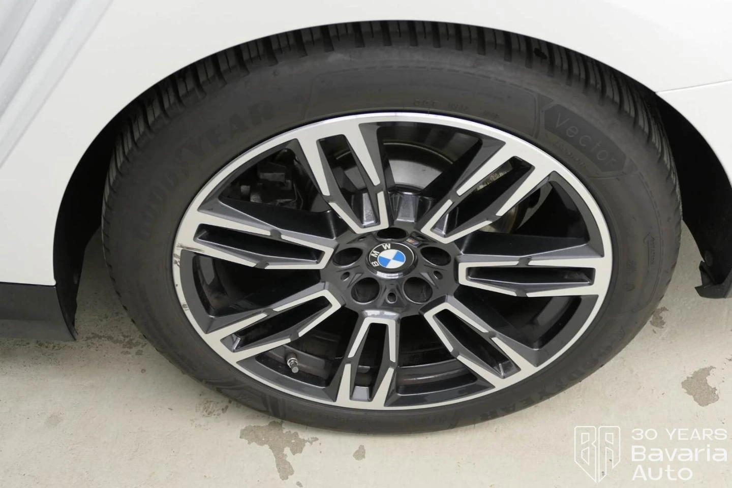 BMW 520 i Touring M Sport Paket Steptronic | Mobile.bg   12
